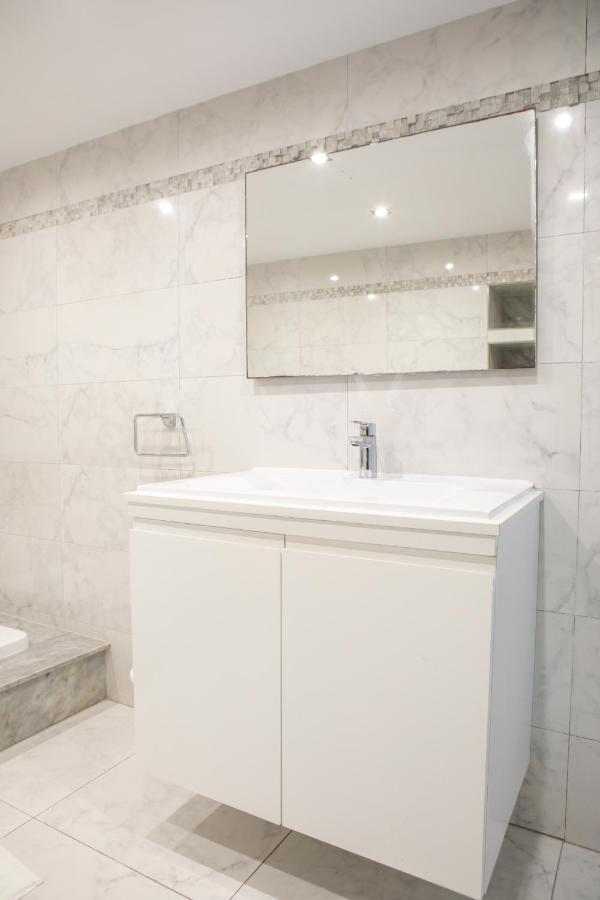 Entire Luxury Sliema Townhouse Steps From Beach Екстер'єр фото
