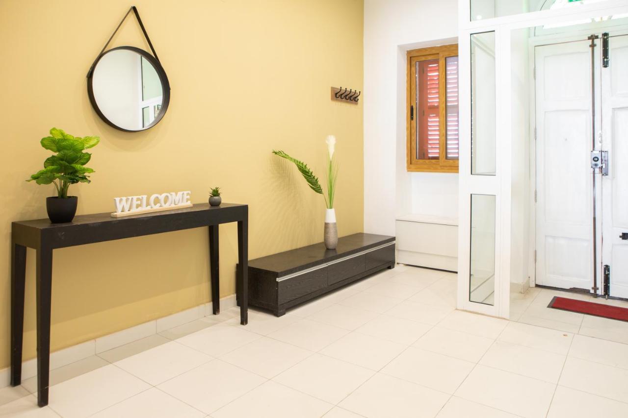 Entire Luxury Sliema Townhouse Steps From Beach Екстер'єр фото